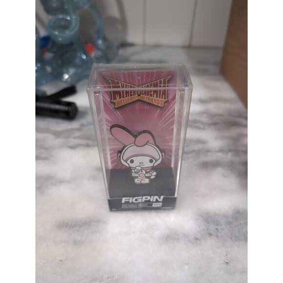 FiGPiN #393 MHA x Sanrio My Melody Ochaco‎ Uraraka, Premium Display Case, Locked - Picture 5 of 5